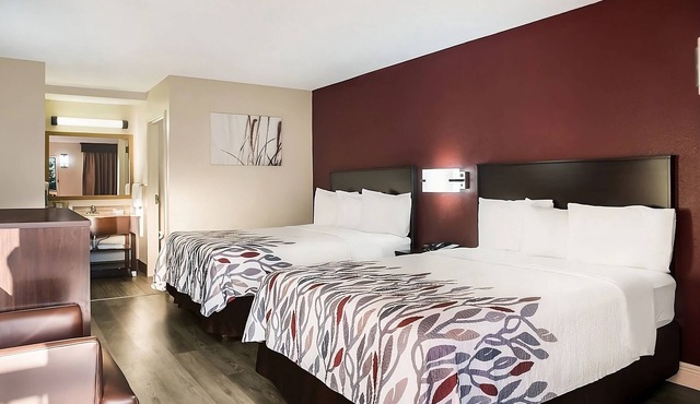 Affordable Comfort | Close to Tupelo Regional Airport | Free Parking & Breakfast