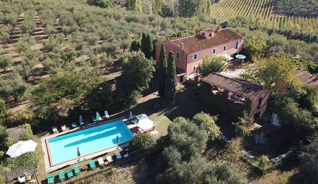 Agriturismo Podere Marchiano, old farmhouse completely restored in Tuscan style.