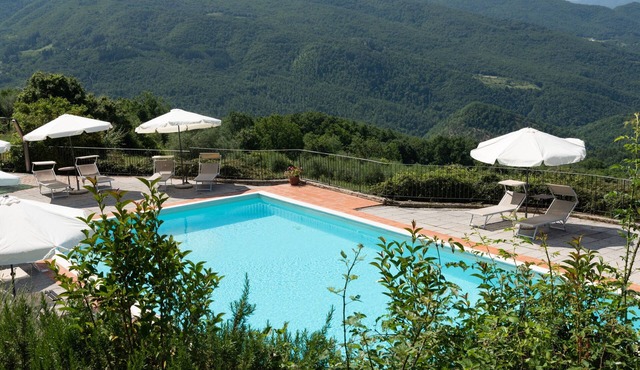 Agriturismo "Universal Harmony - Balestruccio" with Mountain View and Shared Pool
