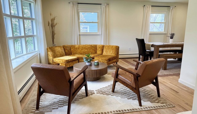 All-Star Stay: 4BR/3Bath Renovated Home