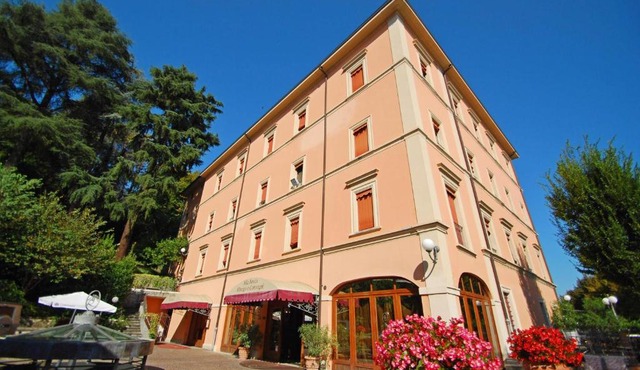 Alla Rocca Hotel Conference & Restaurant