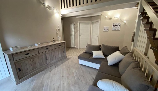 Alpinia Home