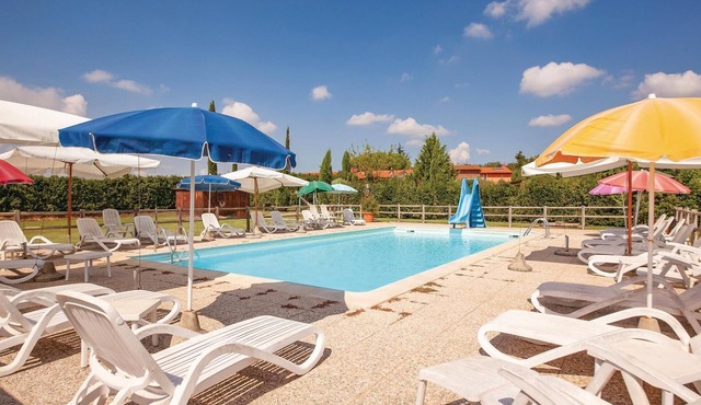 Amazing home in Orentano PI with outdoor swimming pool