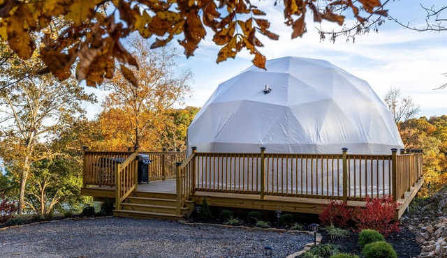 Anchor Dome | Private Dock, Free Kayaks + Pontoon & Jet Ski Rentals, Hot Tub!