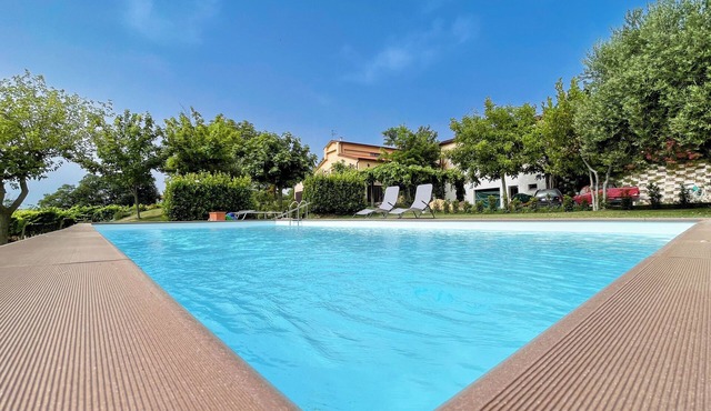 Angelucci Agriturismo con Camere e Agri Camping