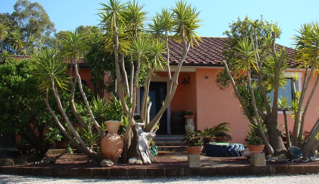 Apartment 'Appartamento Zizzolo' with Private Terrace, Private Garden and Wi-Fi