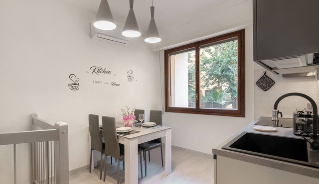 Apartment 'Bellariva Home' with Shared Terrace, A/C & Wi-Fi