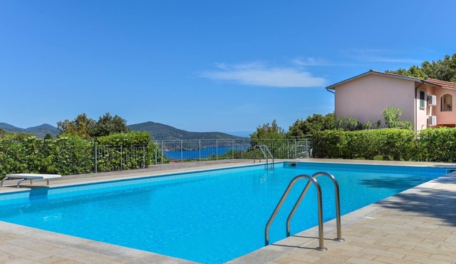 Apartment in Elba near Straccoligno Beach