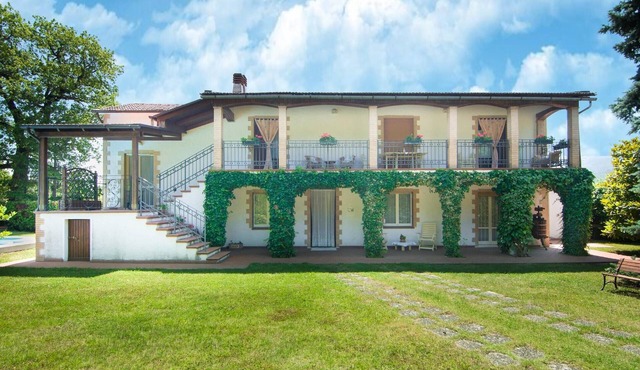 Apartment in Marche near Lame Rosse