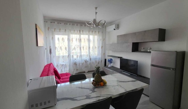 Apartment Lido di Fermo sea view, 50m from the beach, 1st floor elevator