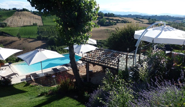 Apartment Sibbilini, Pool, Top equipment, Villa Bellazona