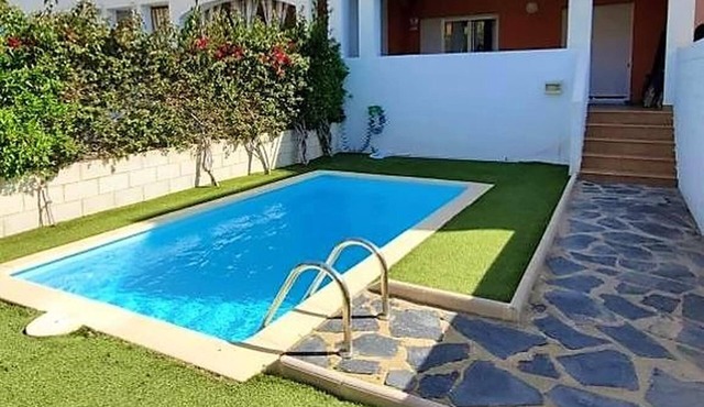 Apartment with Pool near Garrucha Beach