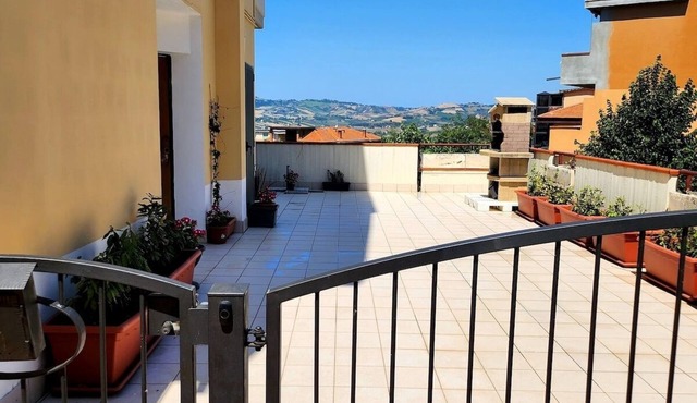 Appartamentino con Vista sui Sibillini e Borgo