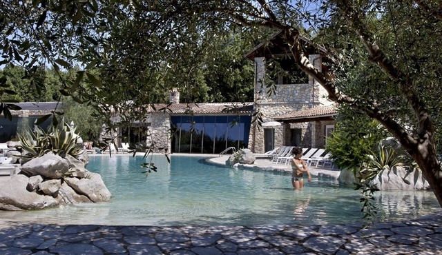 Aquapetra Resort and Spa