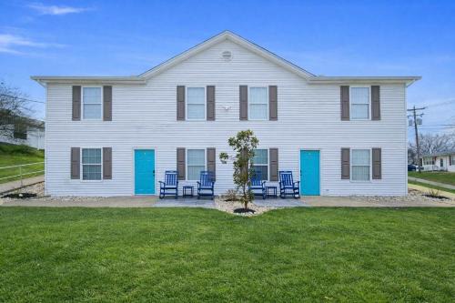 Arkstone Retreat Suites - 3 in 1