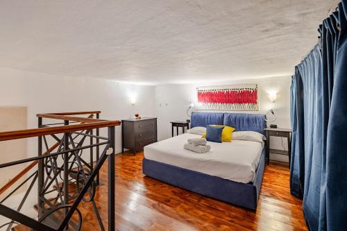 Authentic Loft Pasteur