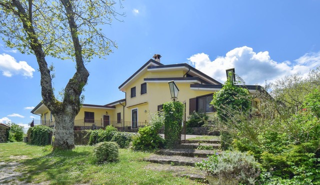 Awesome apartment in Roccamonfina