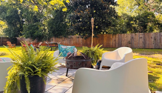 Backyard Bliss/Firepit Nights & Chill:8P/3B