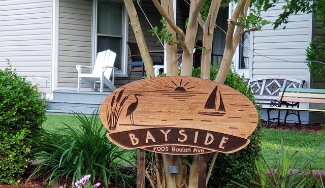 Bayside/Waterview Attractive 3 BR home 2 blocks from marina, beaches & more.