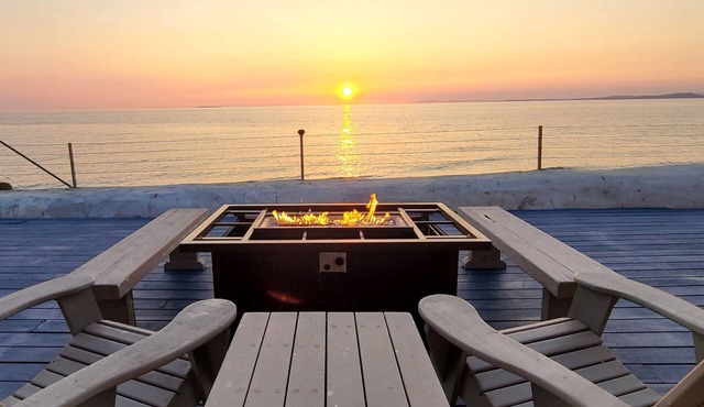 Beachfront Steps to the Sand, Hot Tub Birdwatching