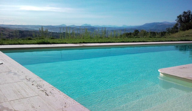 Beautiful restored house, exceptional views, quiet, large private pool