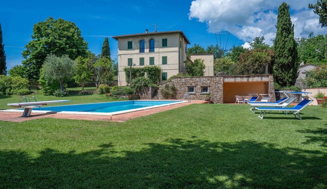 Beautiful villa for 8 people with WIFI, A/C, private pool, TV and pets allowed