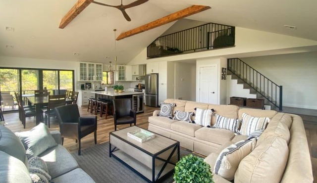 Brand New Waterfront Luxury Home, convenient to Cooperstown All Star Village