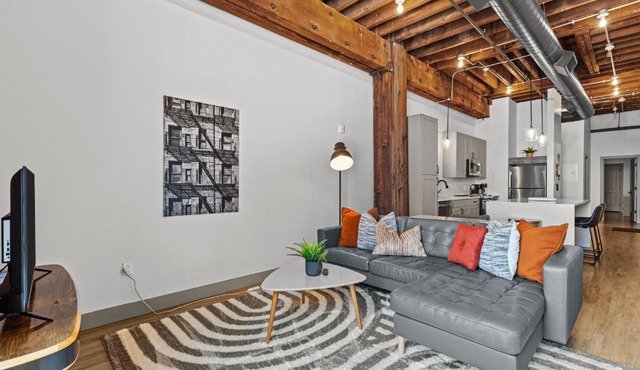 Brick & Bed Riverfront Lofts, G 208