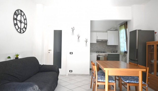 C019 – Camerano, spacious two-bedroom apartment with wi-fi