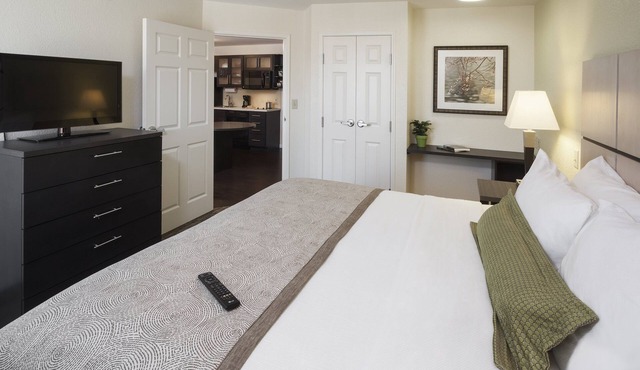 Candlewood Suites Chester - Philadelphia International Airport by IHG