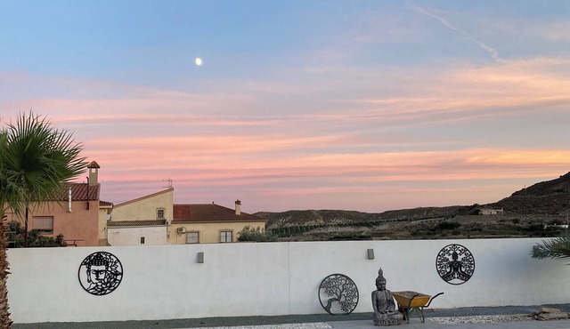 Captivating 3-Bed Villa in Antas