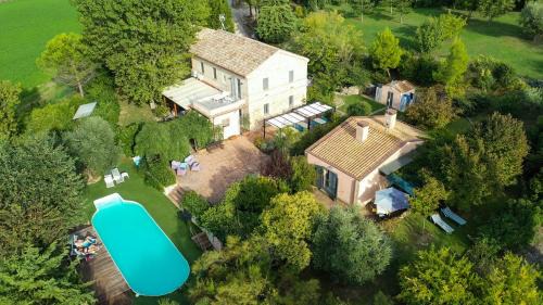 Casa della Musica - Elegante villa storica con giardino e piscina