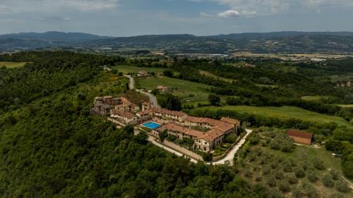 Casa Marlèn - Medieval Borgo & pool - ItalyWeGo