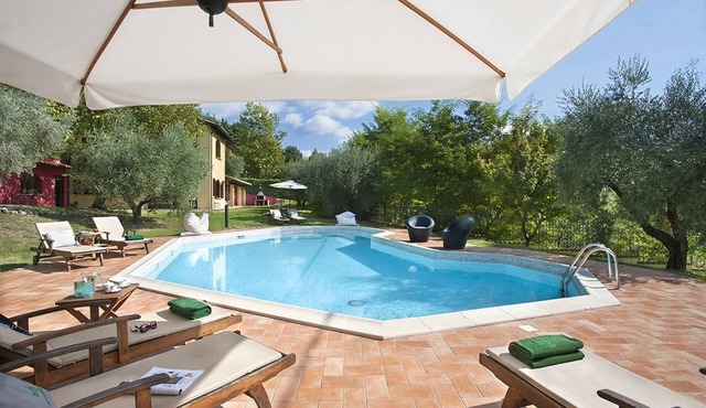 Casale degli Ulivi 8&2 by Marche Holiday Villas