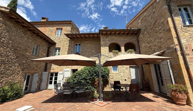 Casale di Villore, Poggibonsi, Siena, Tuscany, Enjoy your stay in the Tuscan Countryside away from e.