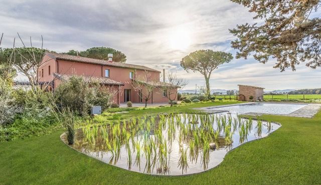 Casolare Clara with a beautiful Bio-Lake