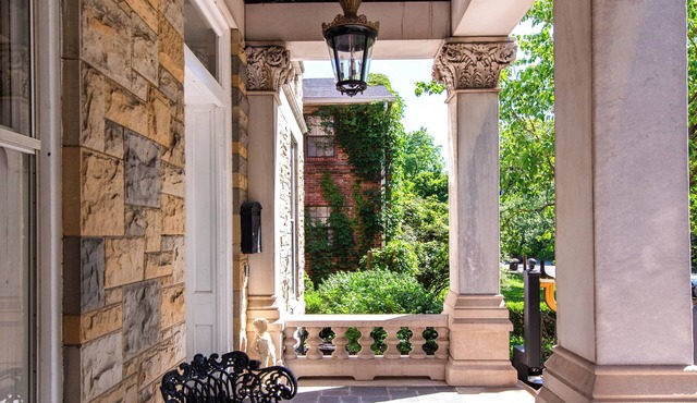 Central Park Bed & Breakfast