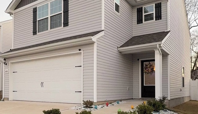Charming 3-bedroom house in Charlotte with WiFi and AC