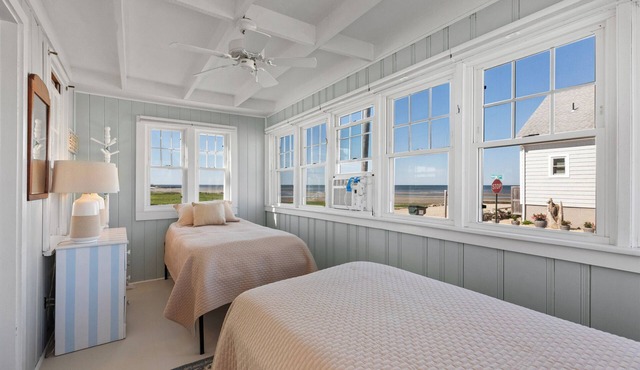 Charming 3-bedroom cottage in Old Saybrook with WiFi and AC