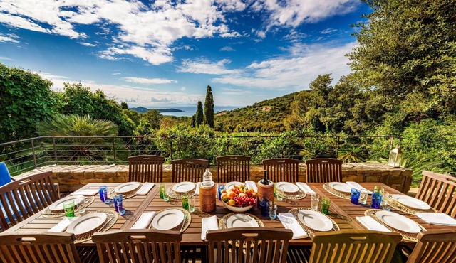CHARMING 5/6 BD 5BA VILLA. TUSCAN COAST