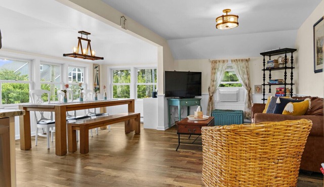 Charming Fairfield Beach Cottage