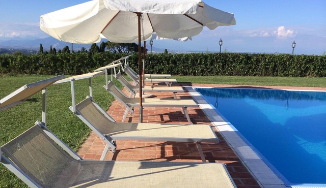 Charming Villa WI FI A/C