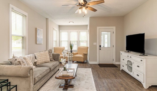 Chesterton Charmer: 2 Units in 1