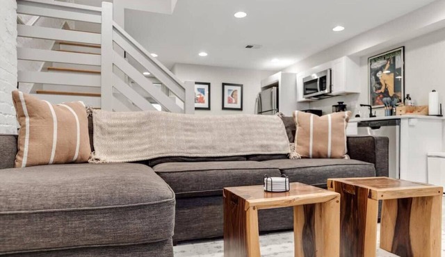 Classy Central DC/Bloomingdale 1-BR Getaway