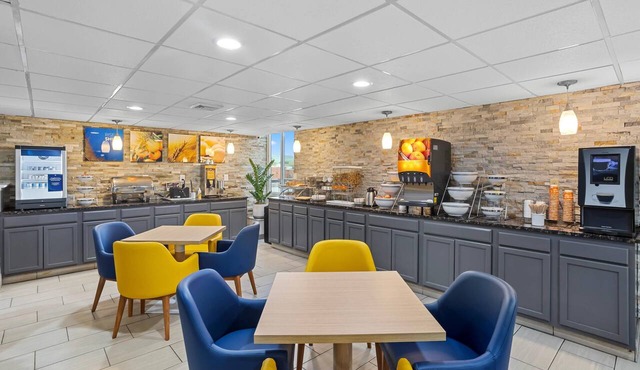 Comfort Inn Dunmore - Scranton East