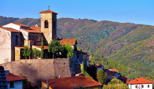 Comfortable Home Vittoria1 Among Greenery, Pistoia, Italy