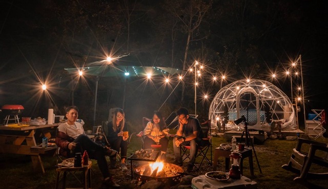 ComfyDome Forest-Side Glamping