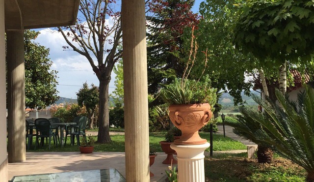 Cosy apartment in villa for 6 people with WIFI, TV and patio