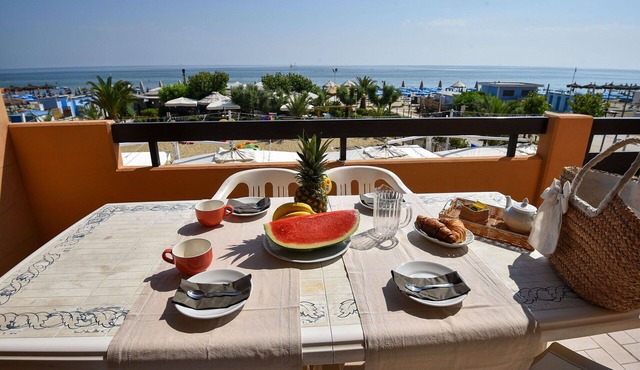 Cosy apartment for 4 guests with WIFI, TV, balcony and pets allowed