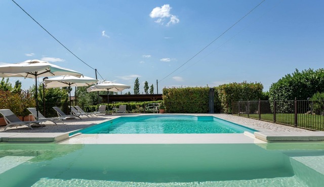 Cosy apartment in villa for 3 guests with WIFI, pool, hot tub, TV, panoramic view and parking